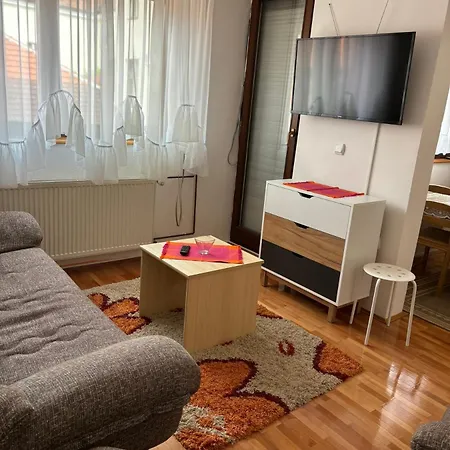 Apartman Lenka *