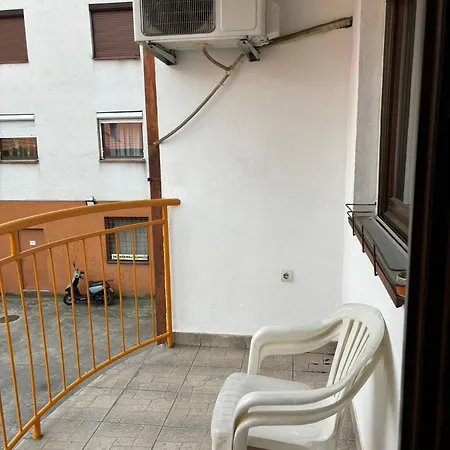 Διαμέρισμα Lenka *