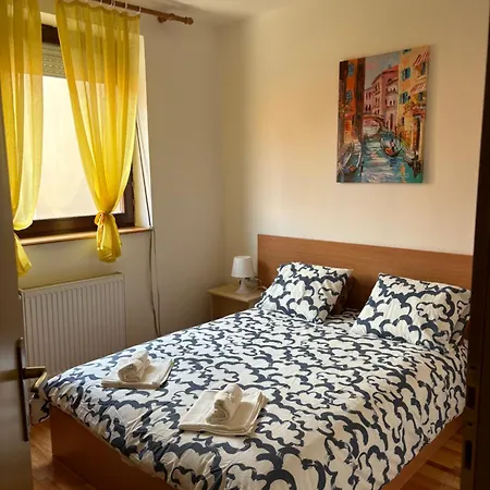 Lenka Apartman *