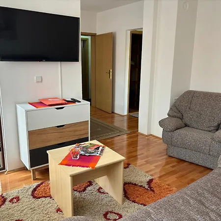 Διαμέρισμα Lenka *